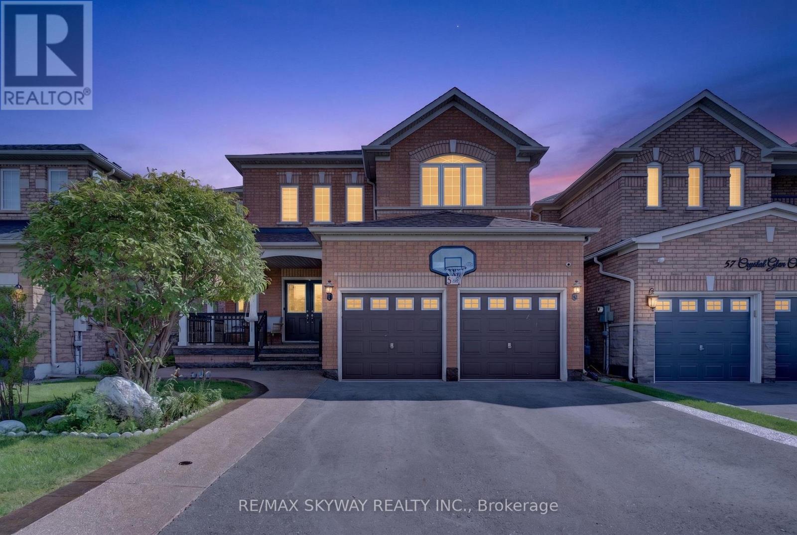 59 CRYSTAL GLEN CRESCENT
