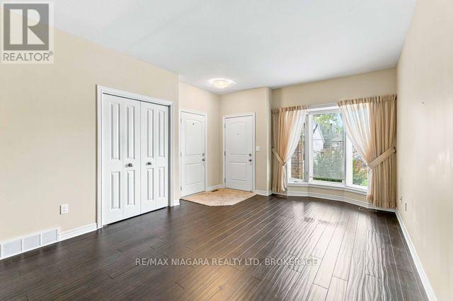 50 SHIPVIEW COURT