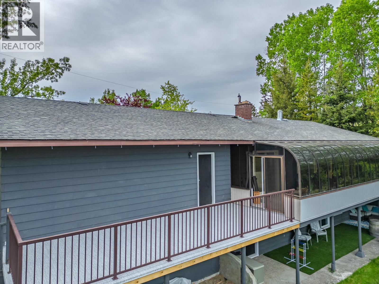 4715 PARKER COURT