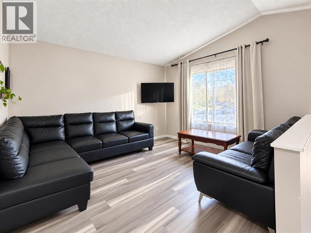 76 Martinbrook Link NE