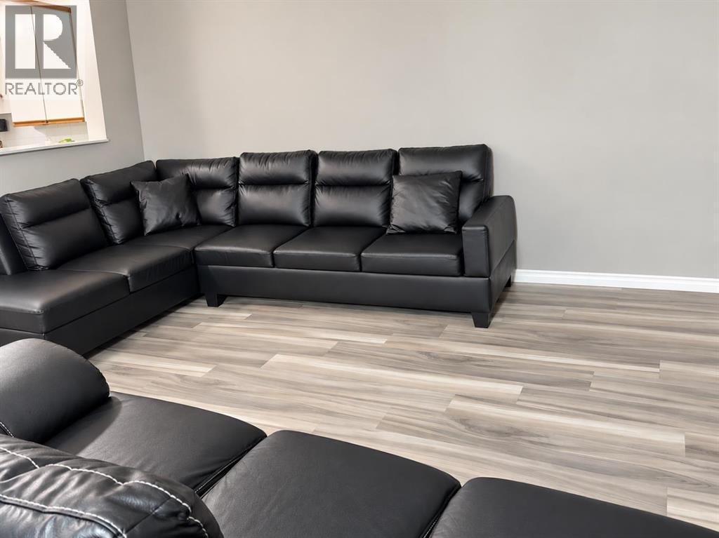 76 Martinbrook Link NE