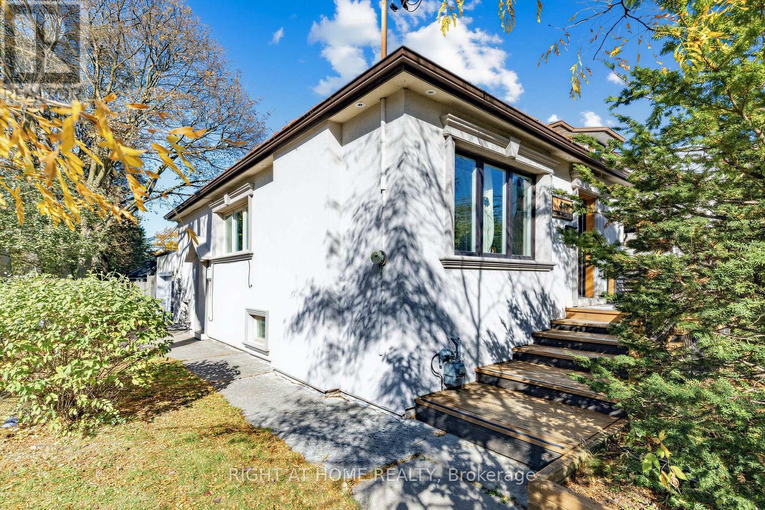 44 CONNAUGHT AVENUE