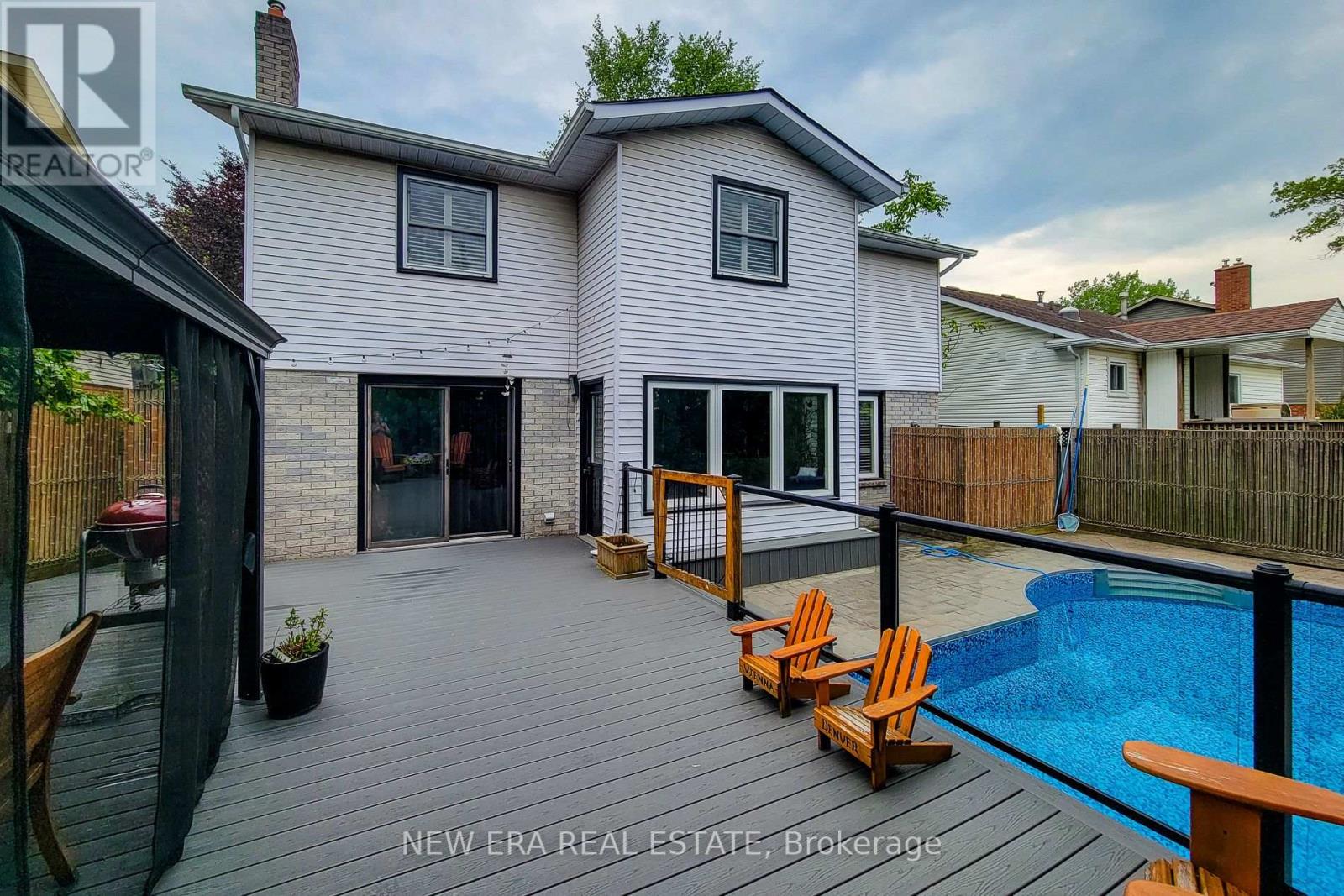 29 WOODSIDE SQUARE