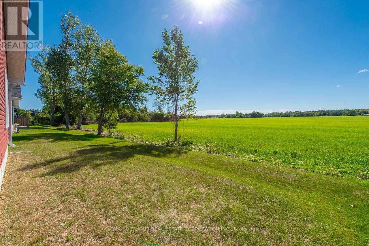 267 LAKE BREEZE DRIVE