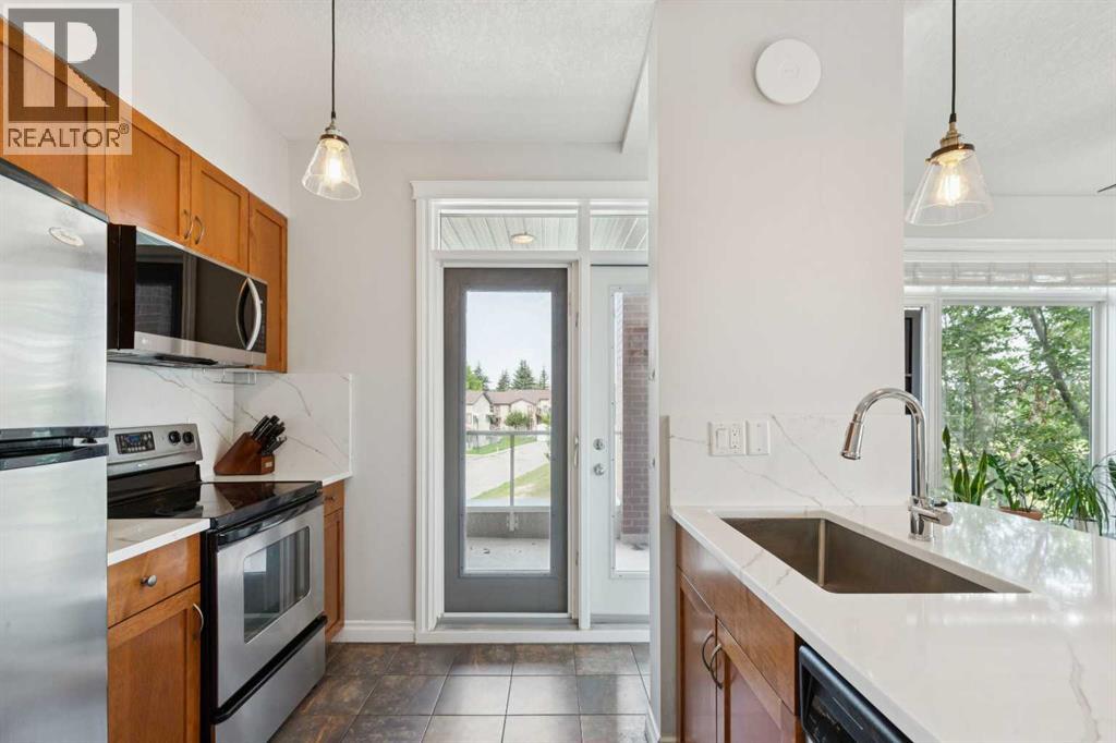 311, 2 Hemlock Crescent SW