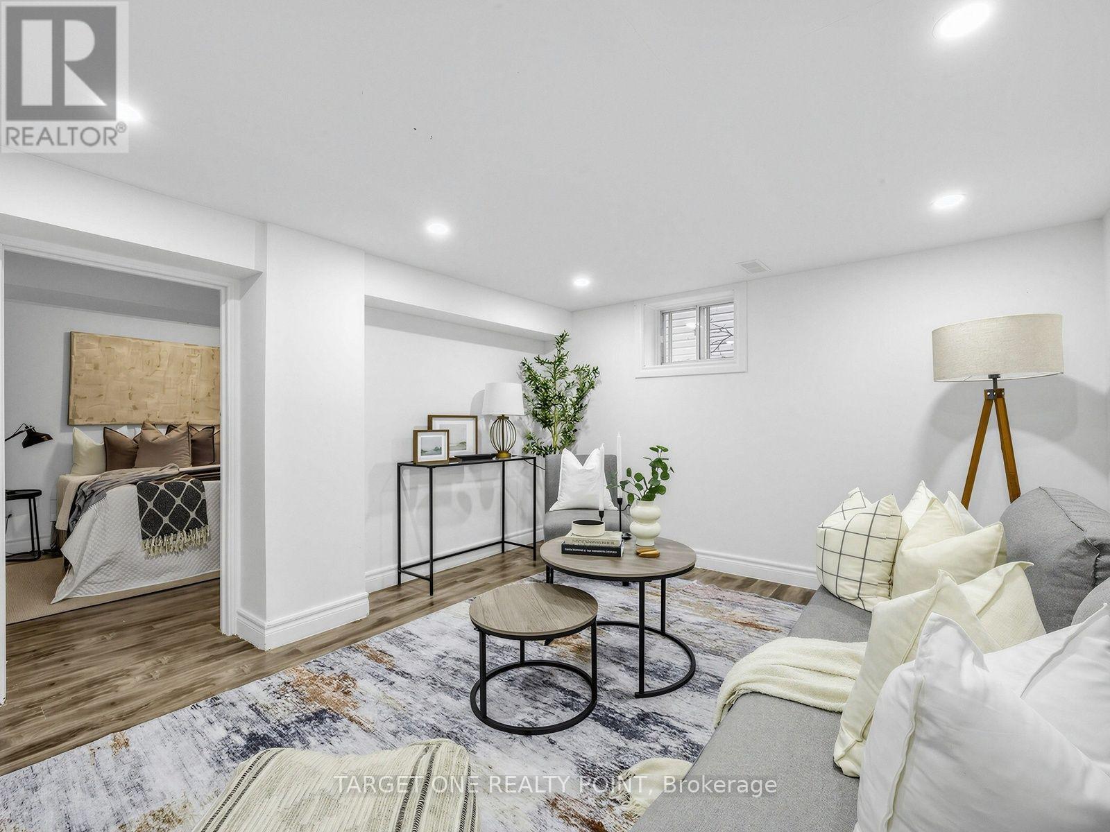 75 GRADWELL DRIVE