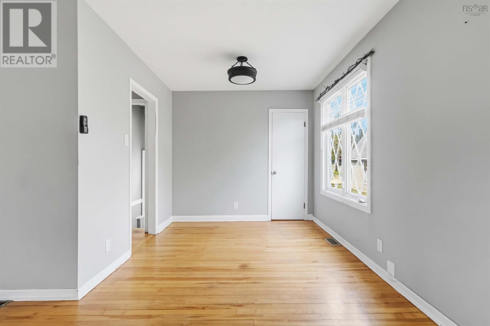 428 Dyke Road - Photo 4