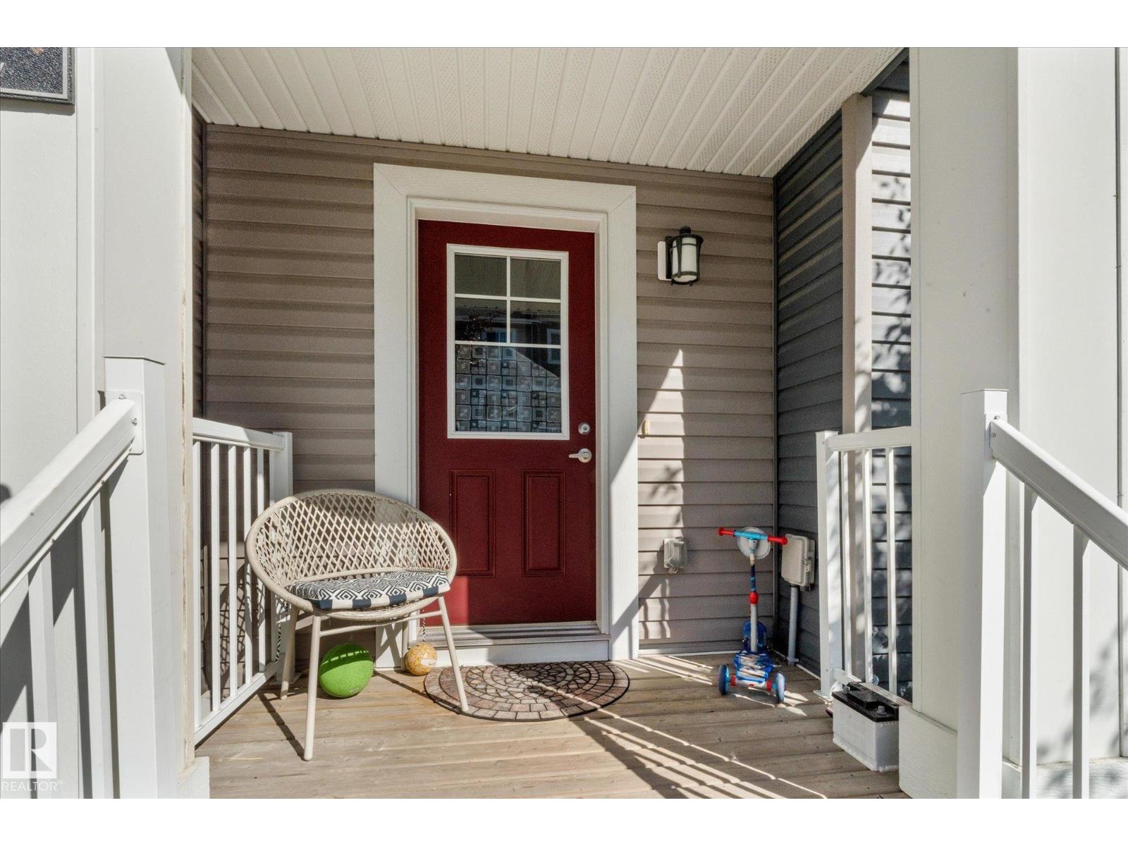 #2 5203 149 AV NW