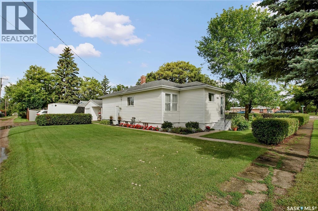 2001 2ND STREET, ROSTHERN, SK S0K 3R0 - Image 3907470199.jpeg?d=l