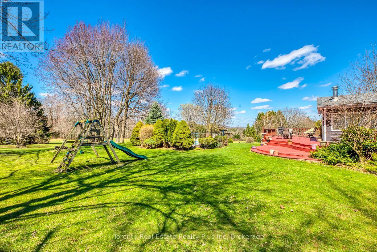 1215 BRITANNIA ROAD