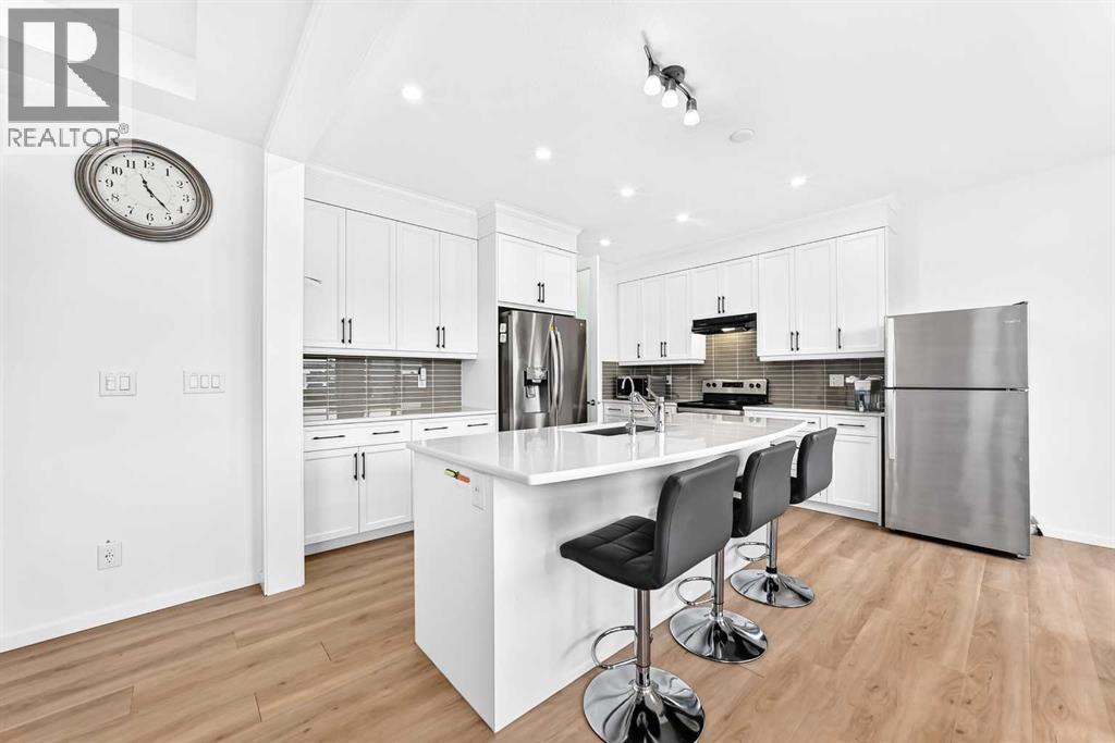 149 Carrington Crescent NW
