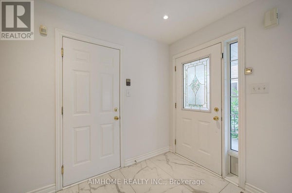 28 Kiwi Cres, Richmond Hill (Rouge Woods), ON 4
