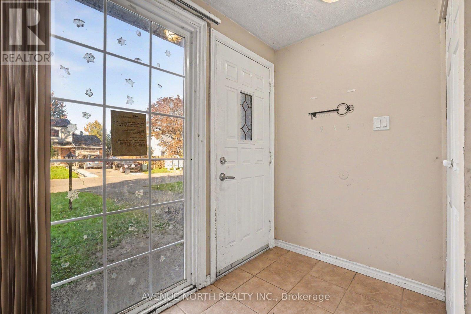 68 DOWNSVIEW CRESCENT