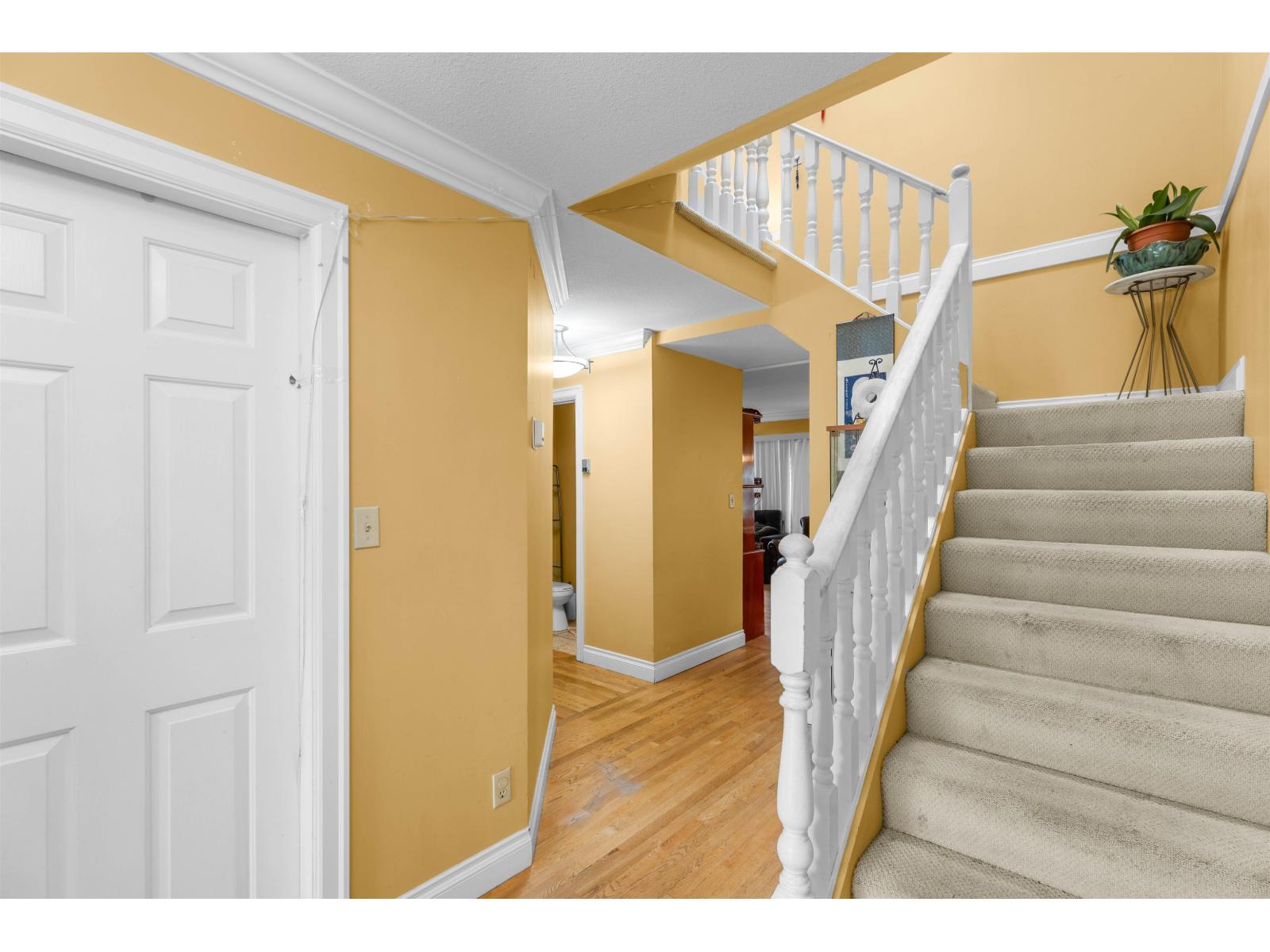 3504 CRESTON DRIVE
