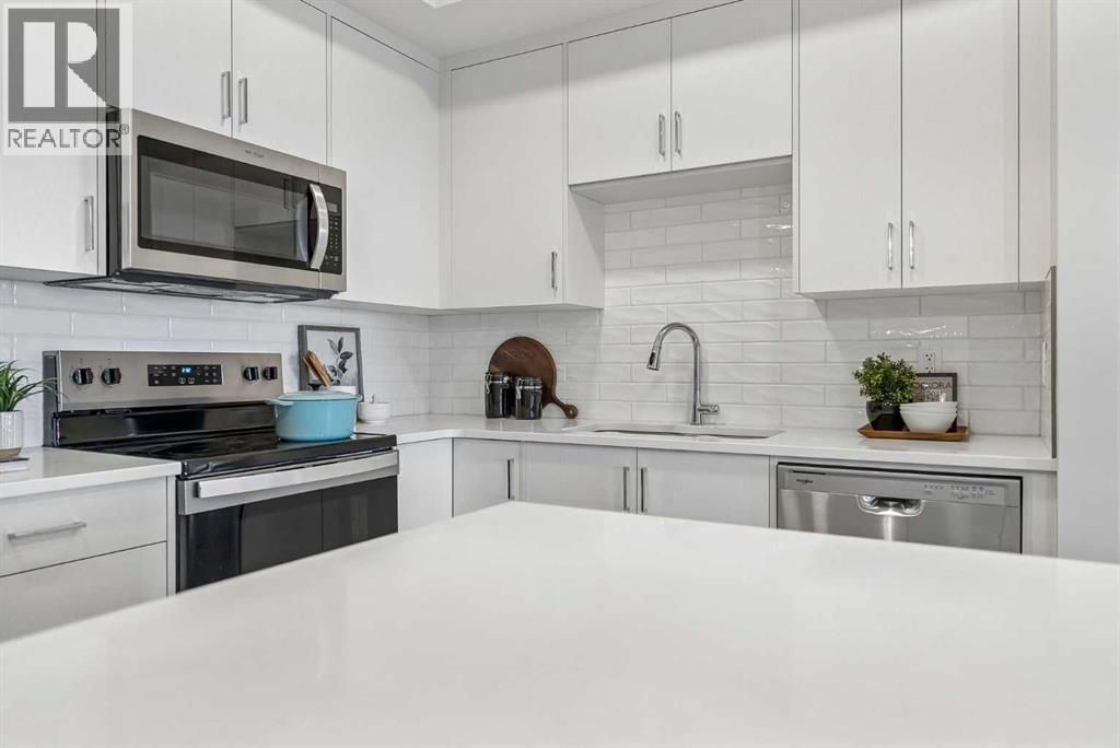 404, 655 Shawnee Square SW