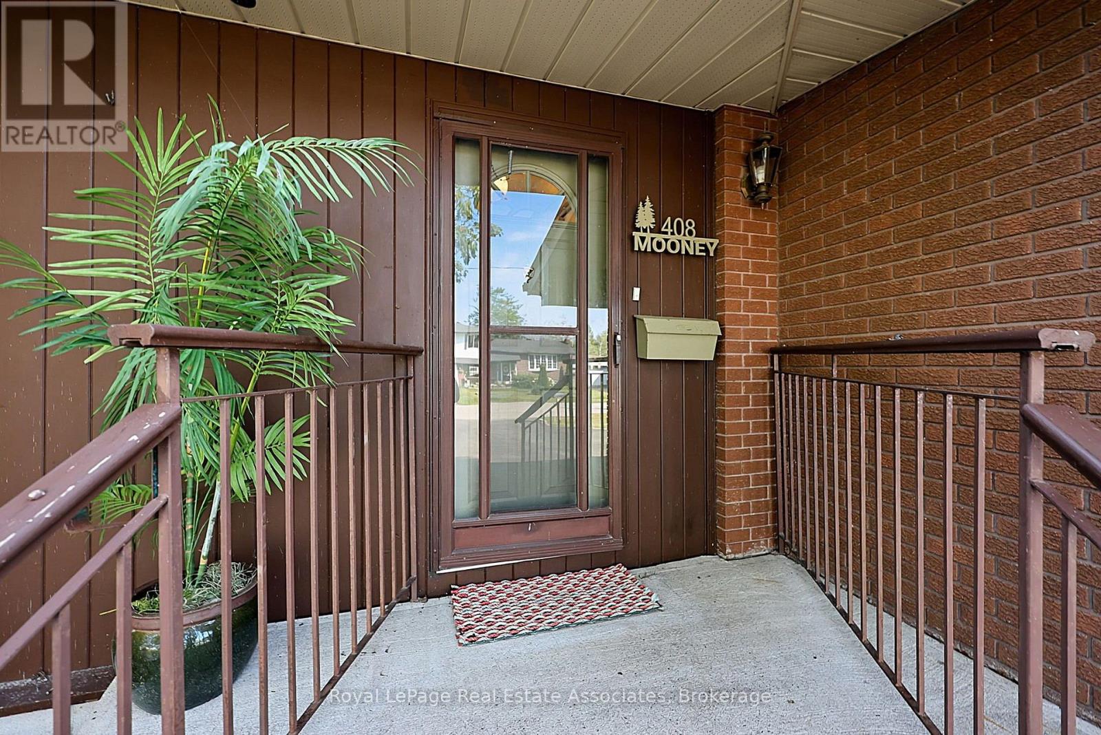 408 MOONEY CRESCENT
