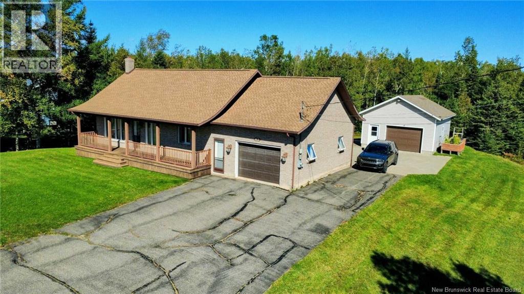 63 CHEMIN ST SIMON, CARAQUET, NB E1W 1B3 - Image 761120353.jpeg?d=l