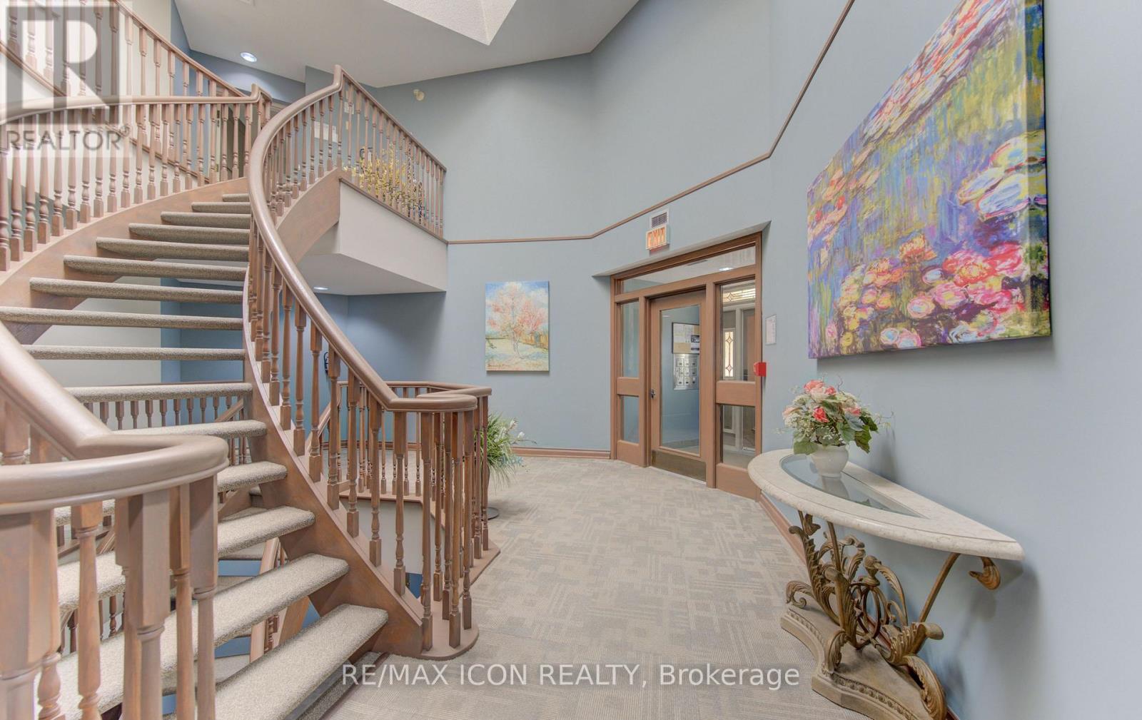 32 - 45 BLUE SPRINGS DRIVE