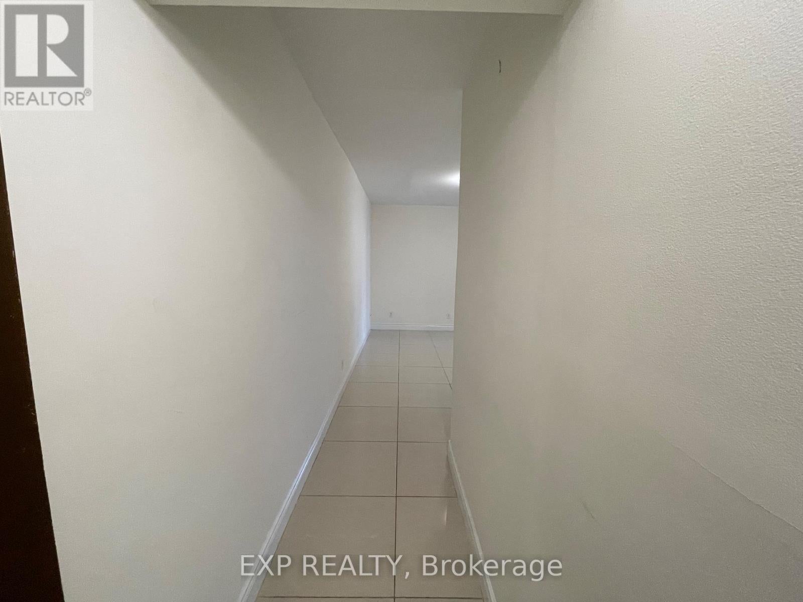 202 - 258 LAKESHORE ROAD E