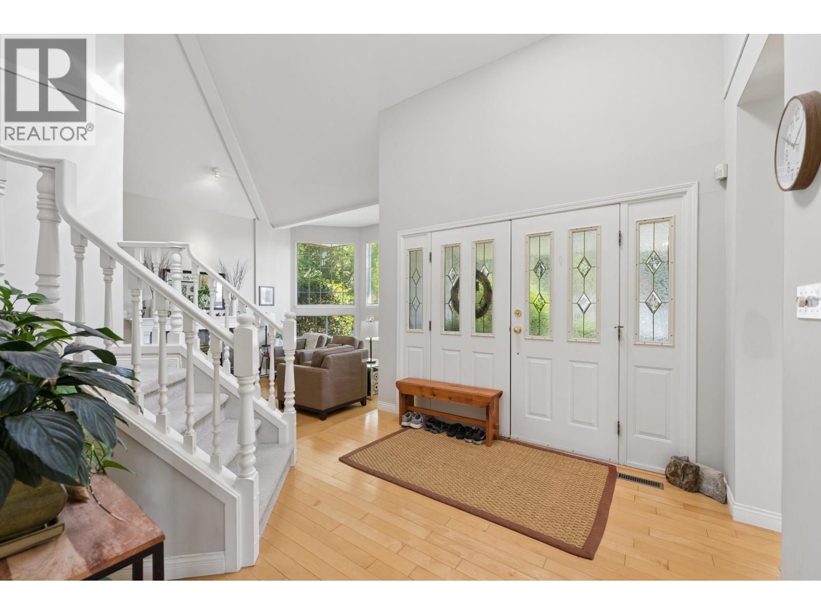 13 TIMBERCREST DRIVE