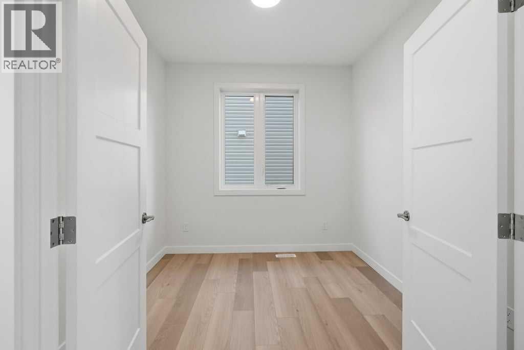 1149, Iron Ridge Avenue