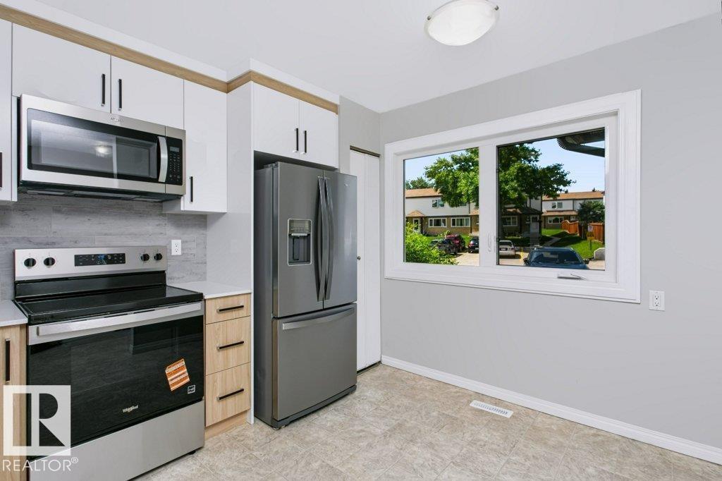 #24 14511 52 ST NW
