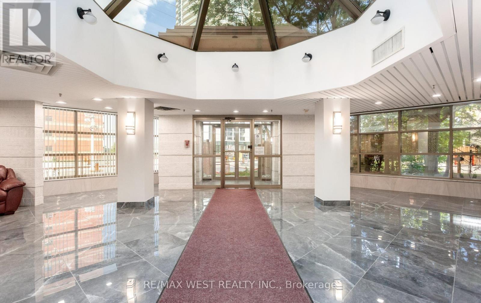 1410 - 25 FAIRVIEW ROAD W