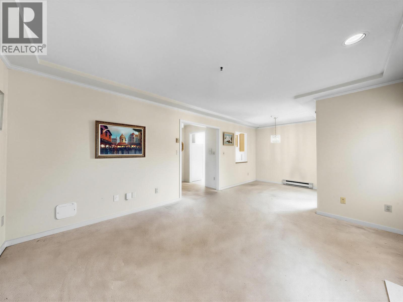 10 7110 BARNET ROAD