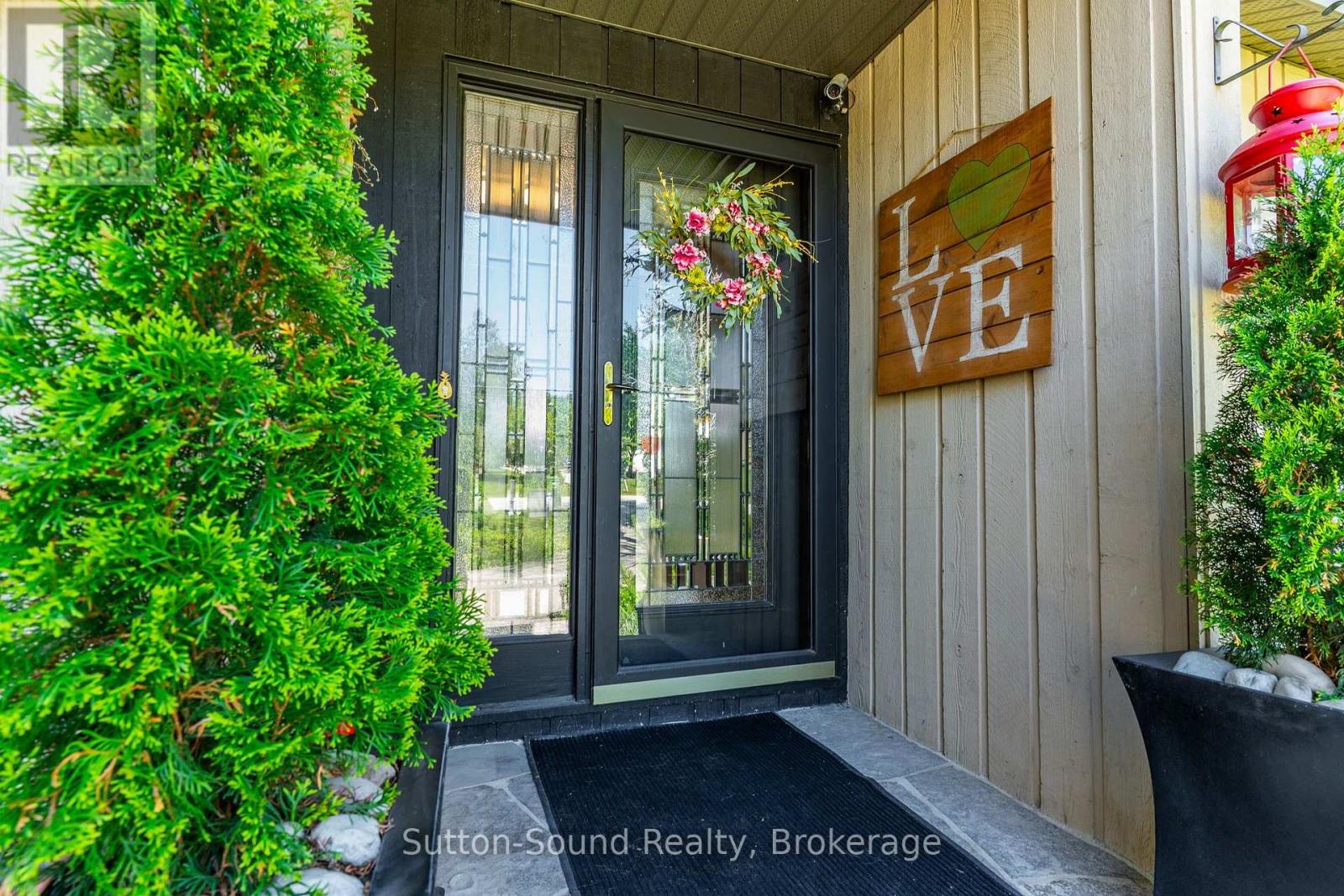 427 BALMY BEACH ROAD