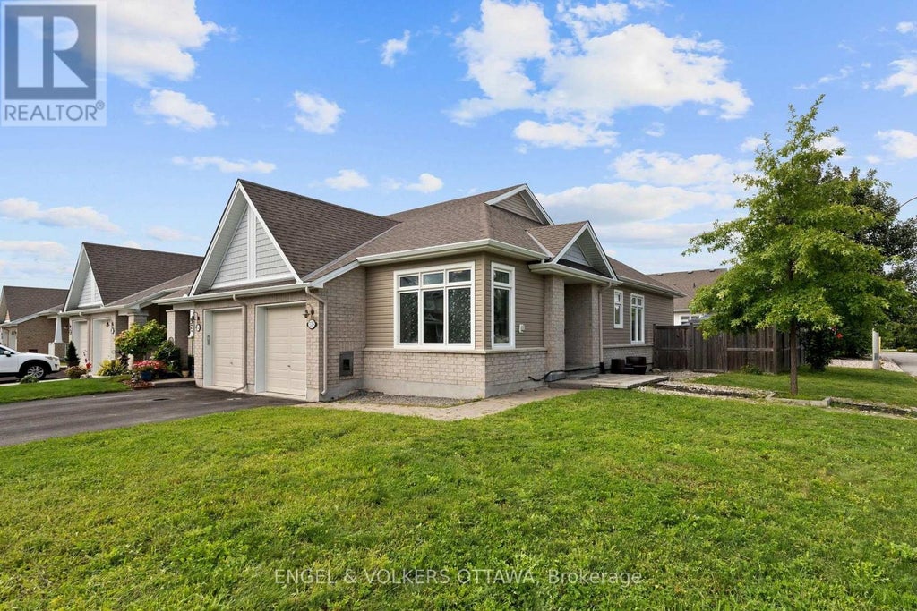 538 SILVERBELL CRESCENT, OTTAWA, ON K1T 0P1 - Image 866028153.jpeg?d=l