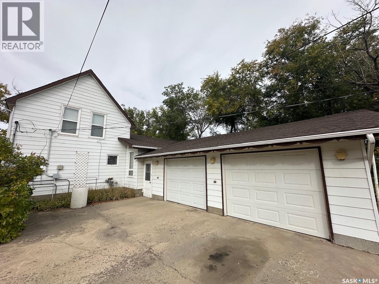 335 main STREET S