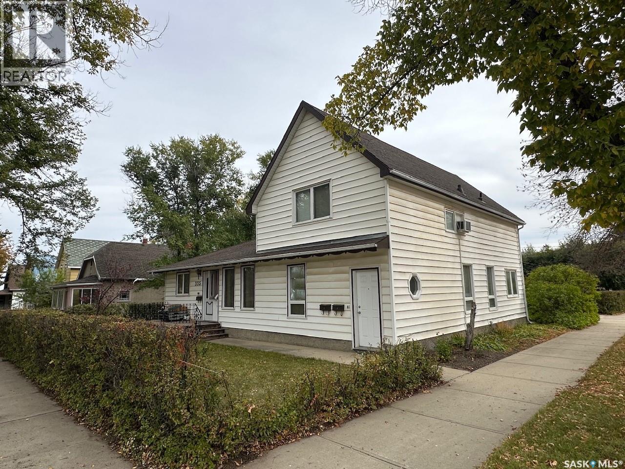 335 main STREET S