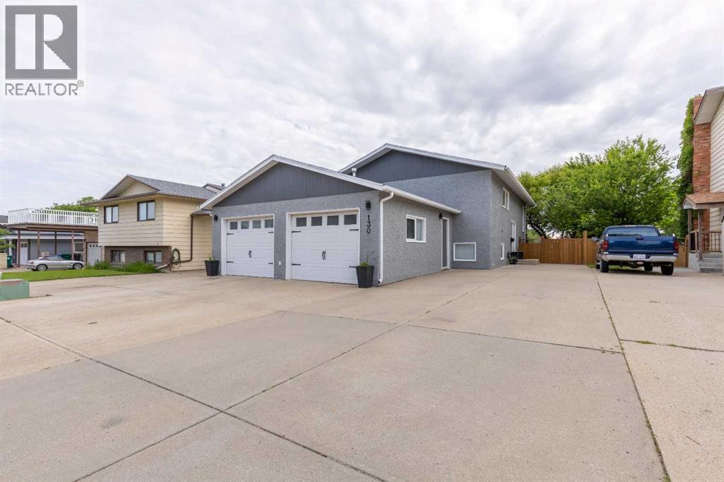 130 Chippewa Crescent W