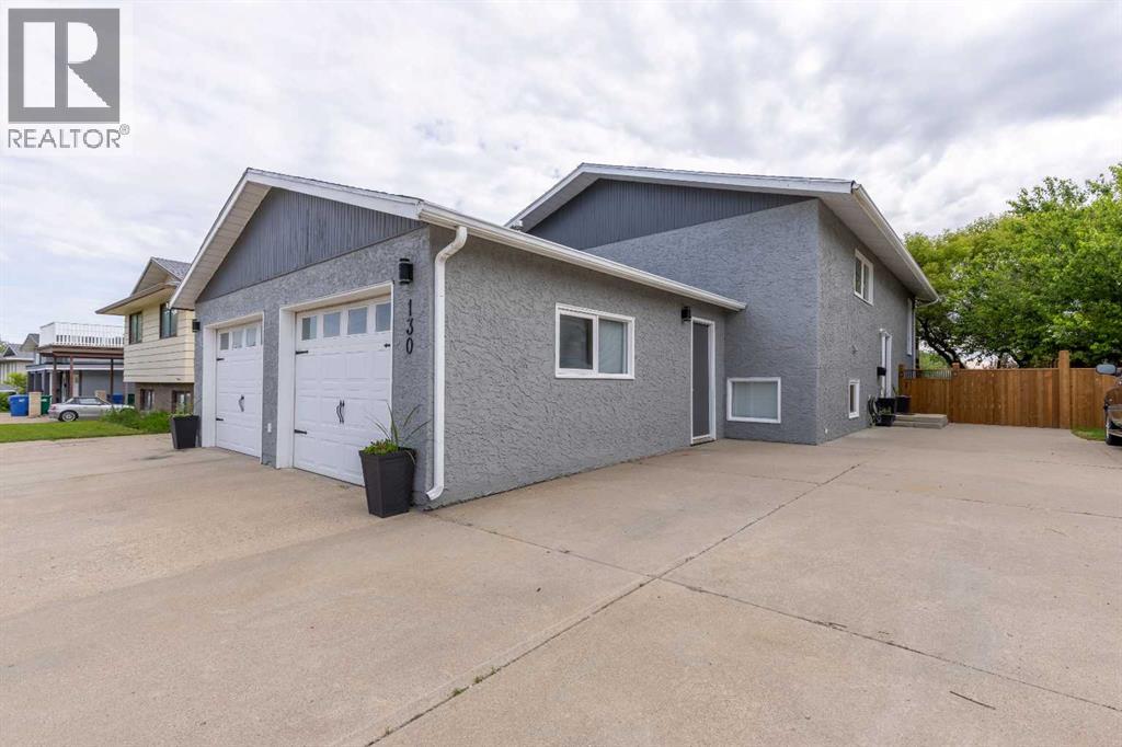 130 Chippewa Crescent W
