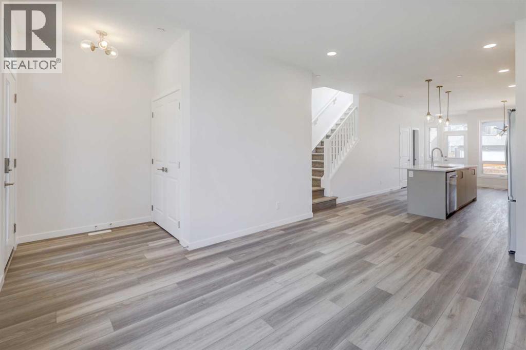 99 Herron Walk NE