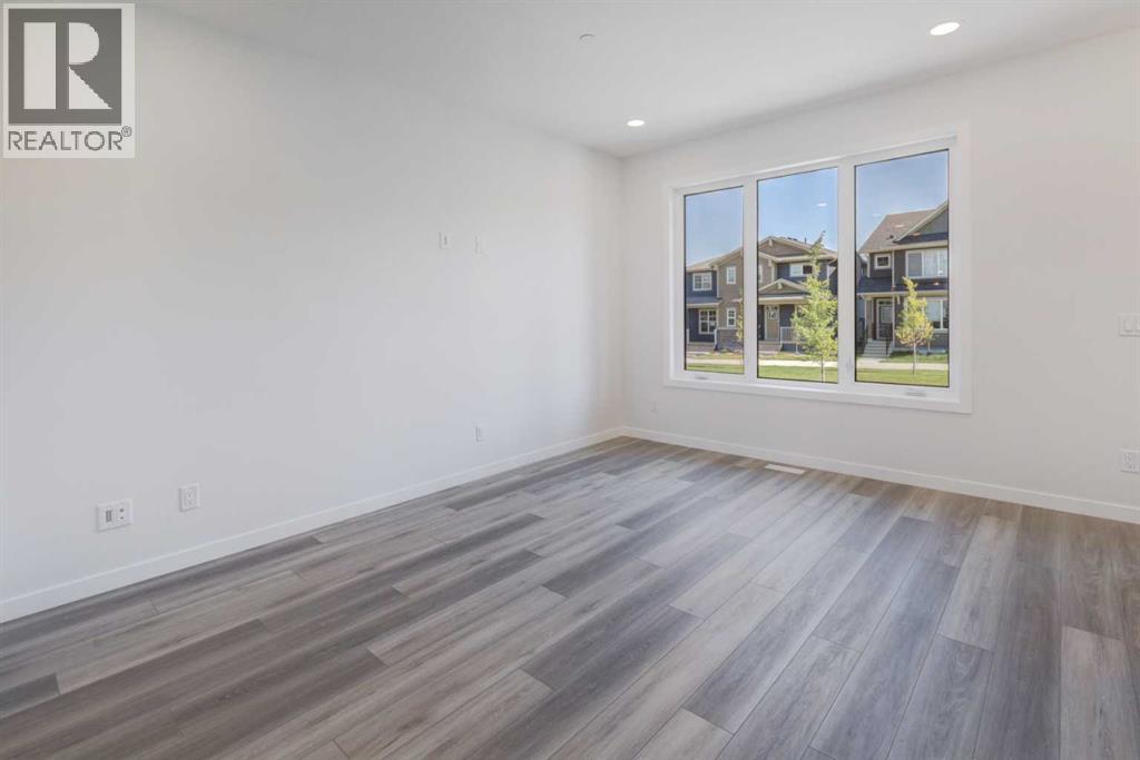 99 Herron Walk NE