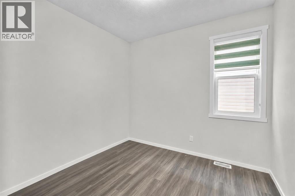 243 Savanna Lane NE