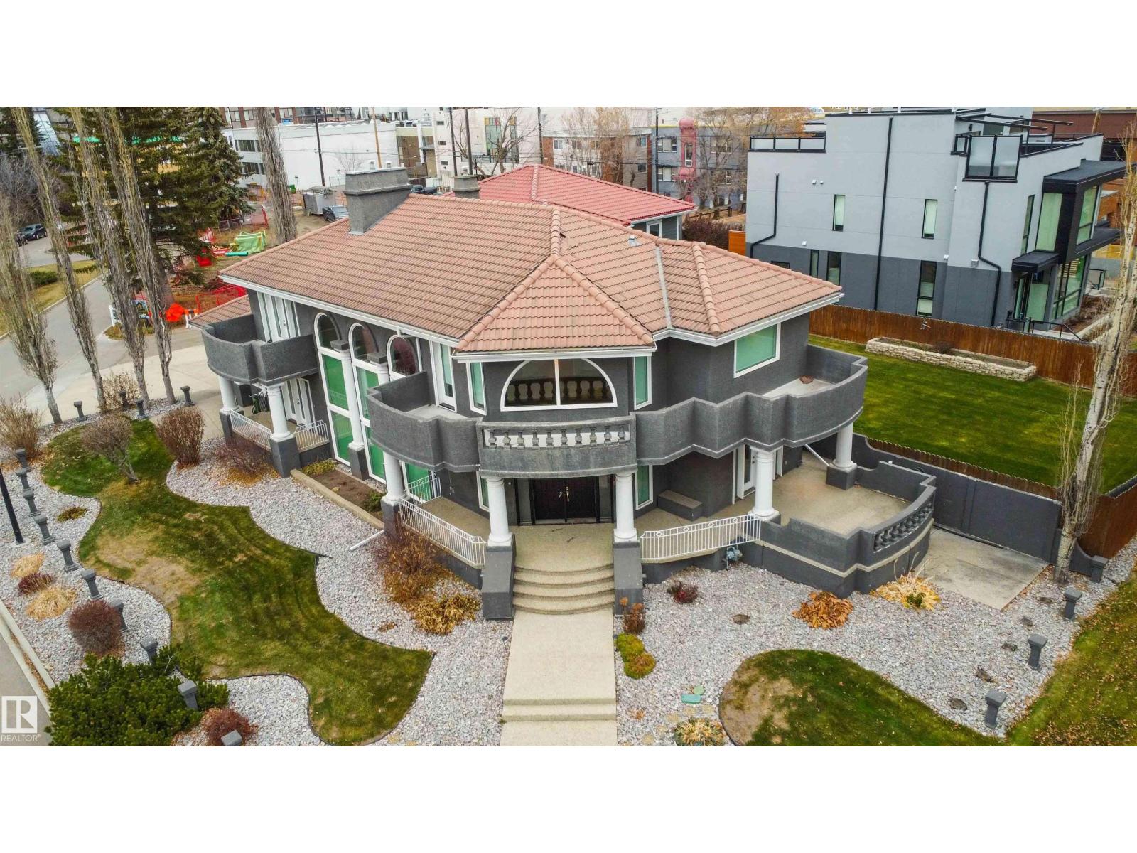 12428 103 AV NW