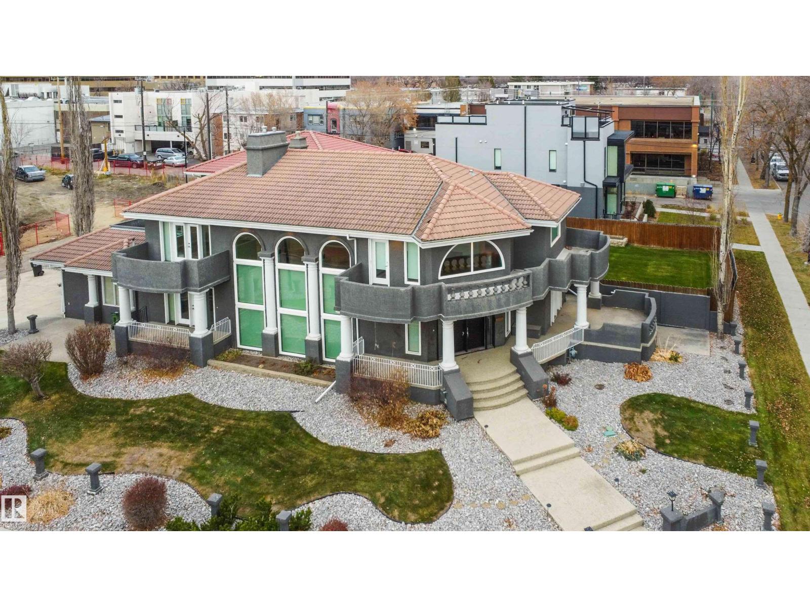 12428 103 AV NW