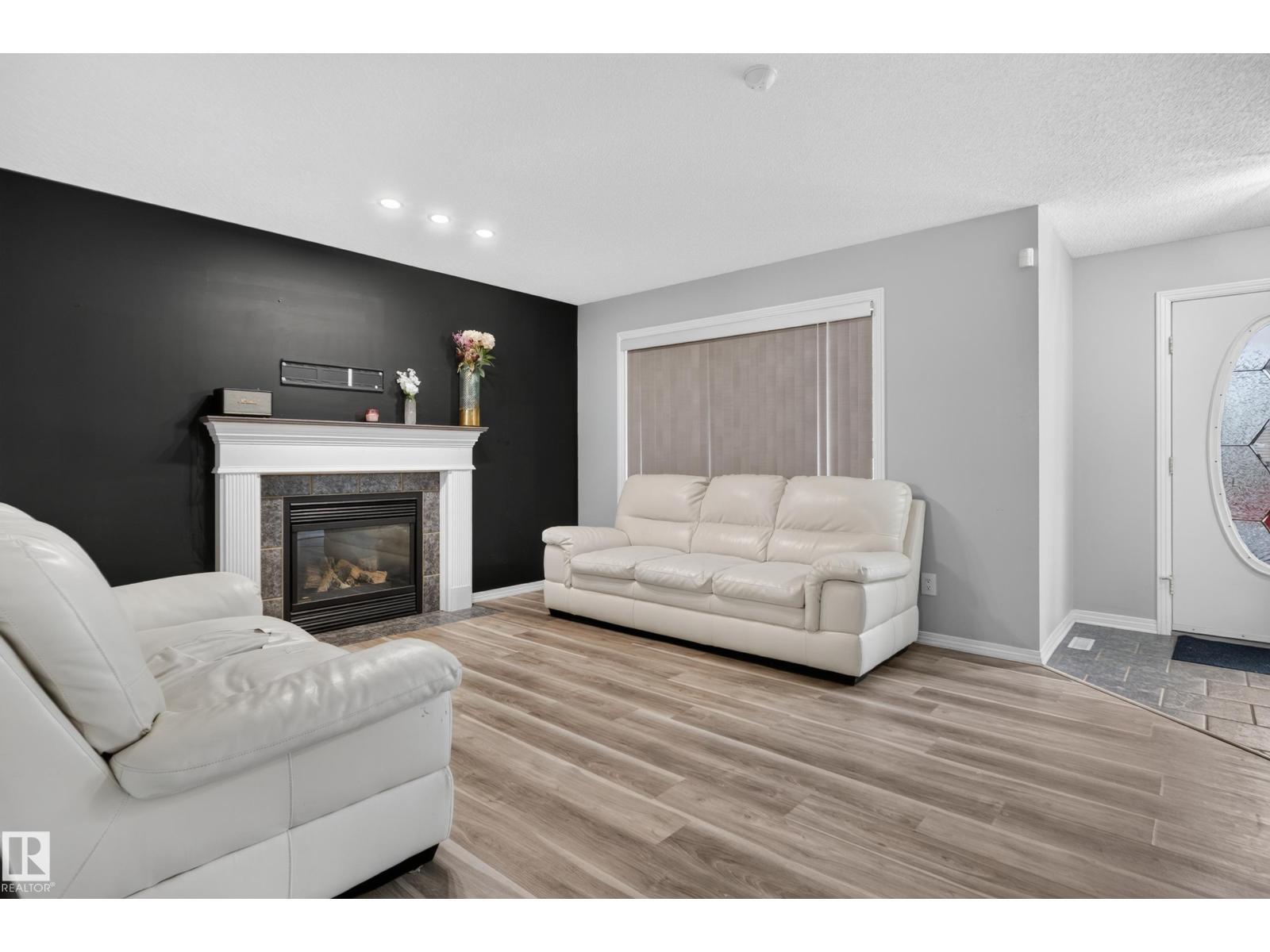 3755 20 ST NW