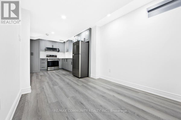 64 Fallstar Cres, Brampton (Fletcher'S Meadow), ON 4