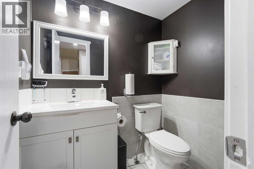 227 Abalone Place NE