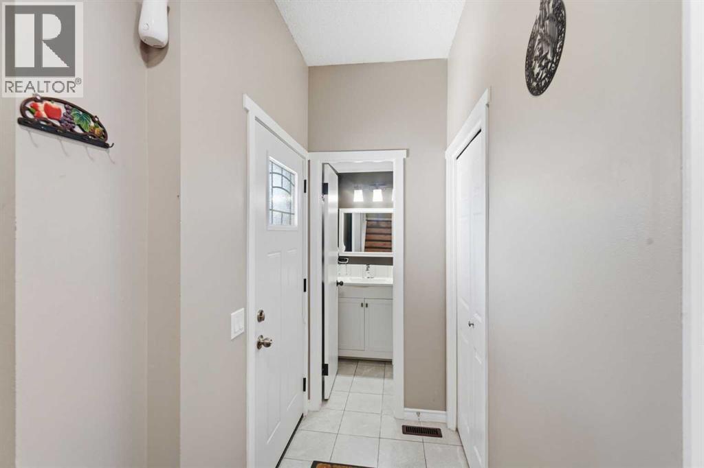 227 Abalone Place NE