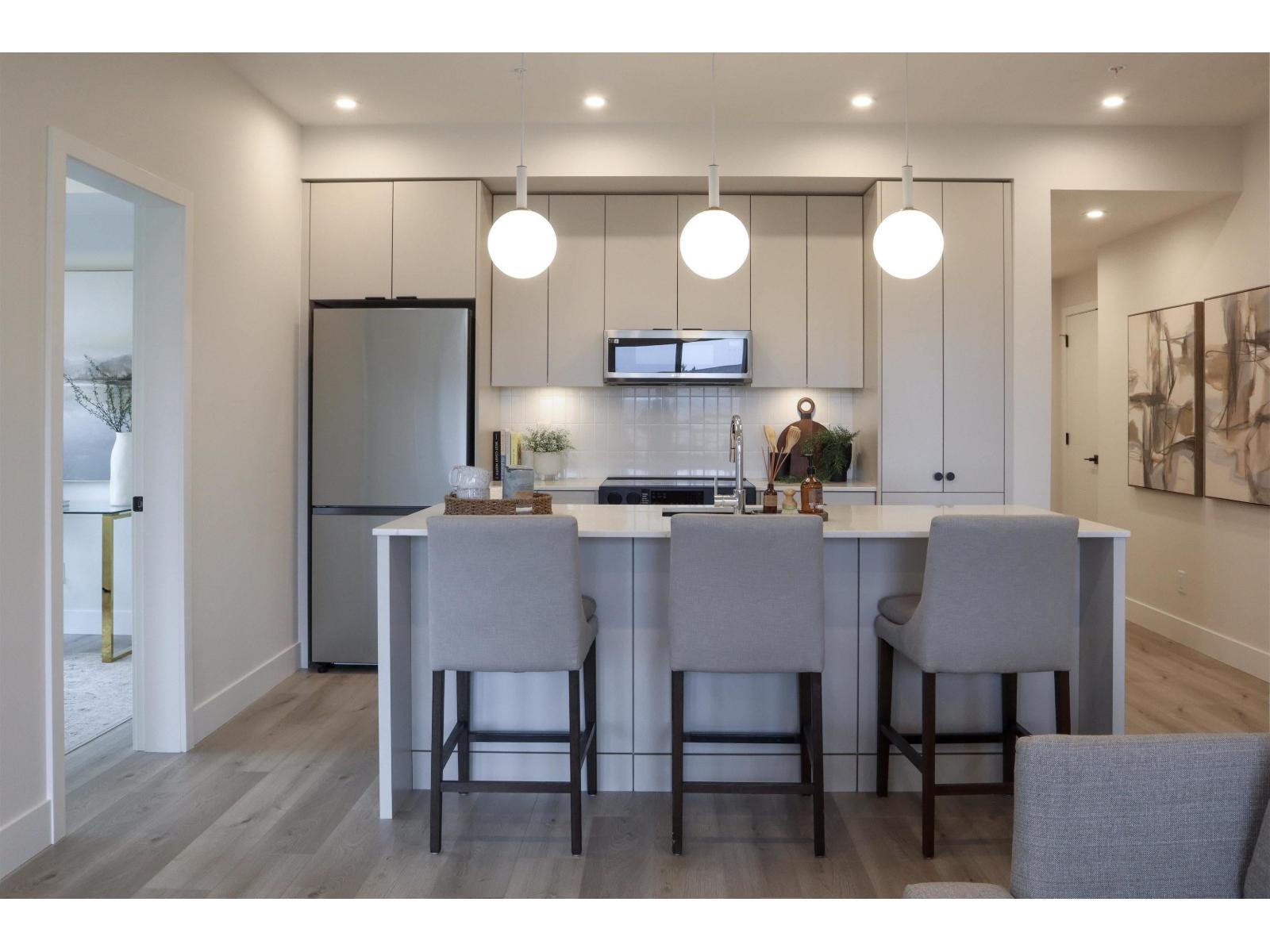 310 45497 CAMPUS DRIVE, Garrison Crossing