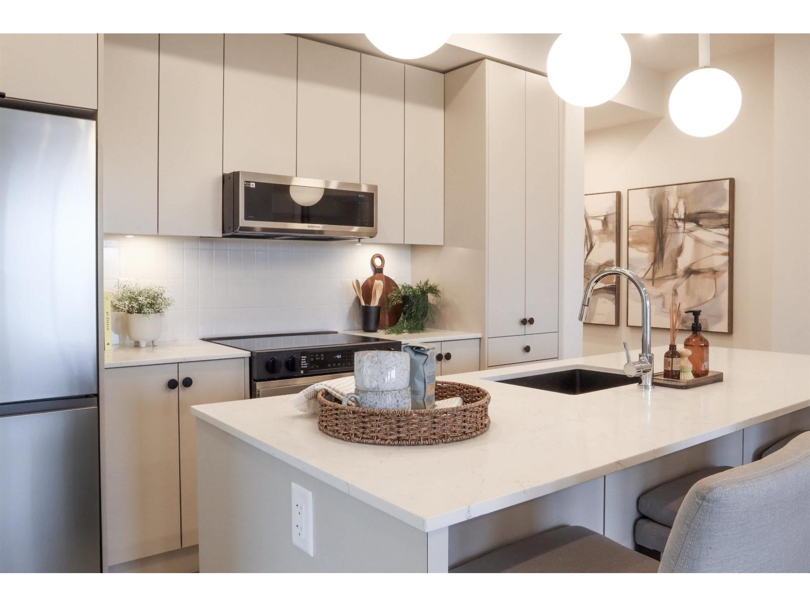 310 45497 CAMPUS DRIVE, Garrison Crossing