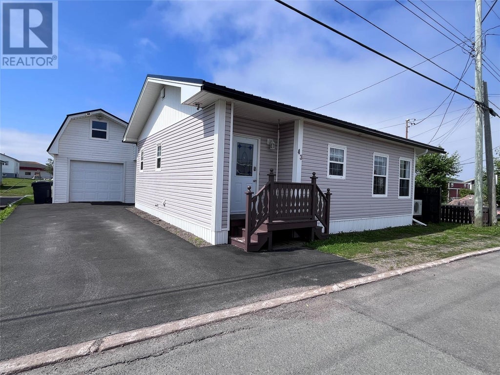43 ELIZABETH AVENUE, GRAND BANK, NF A0E 1W0 - Image 679529106.jpeg?d=l