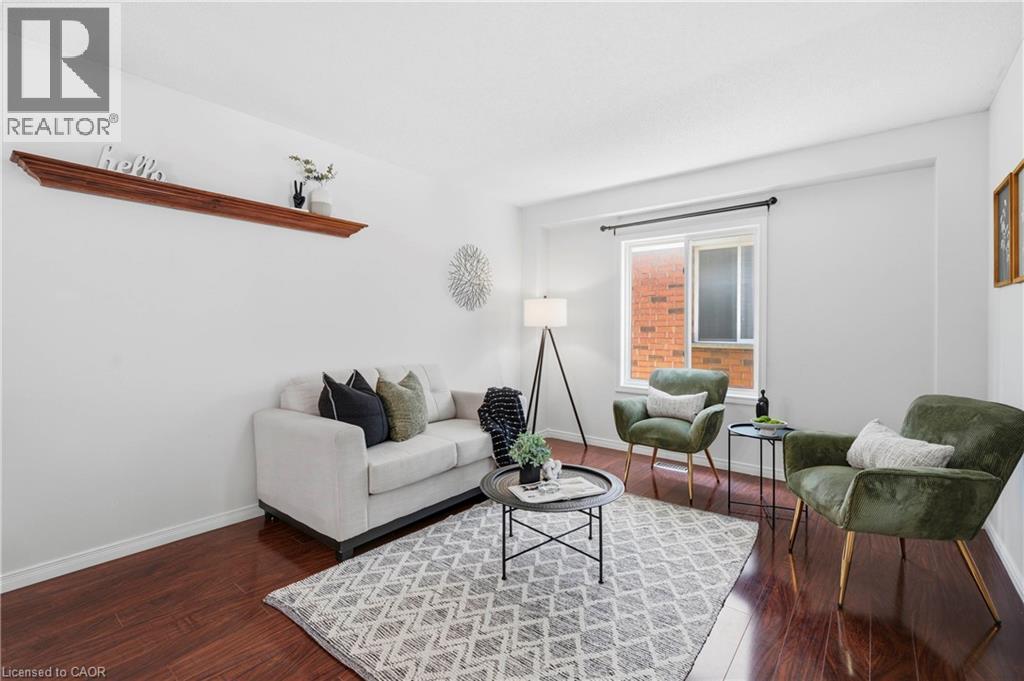 324 BEAUMONT Crescent