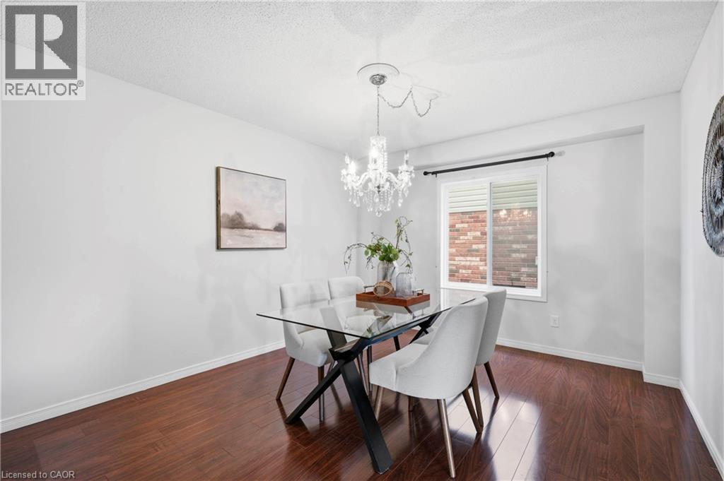 324 BEAUMONT Crescent