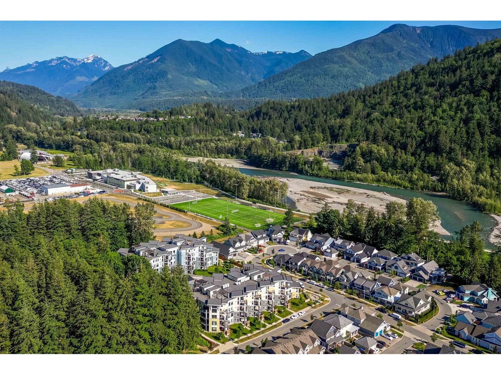 205-5384 TYEE LANE, CHILLIWACK, BC V2R 6C8 - Image 249824360.jpeg?d=l