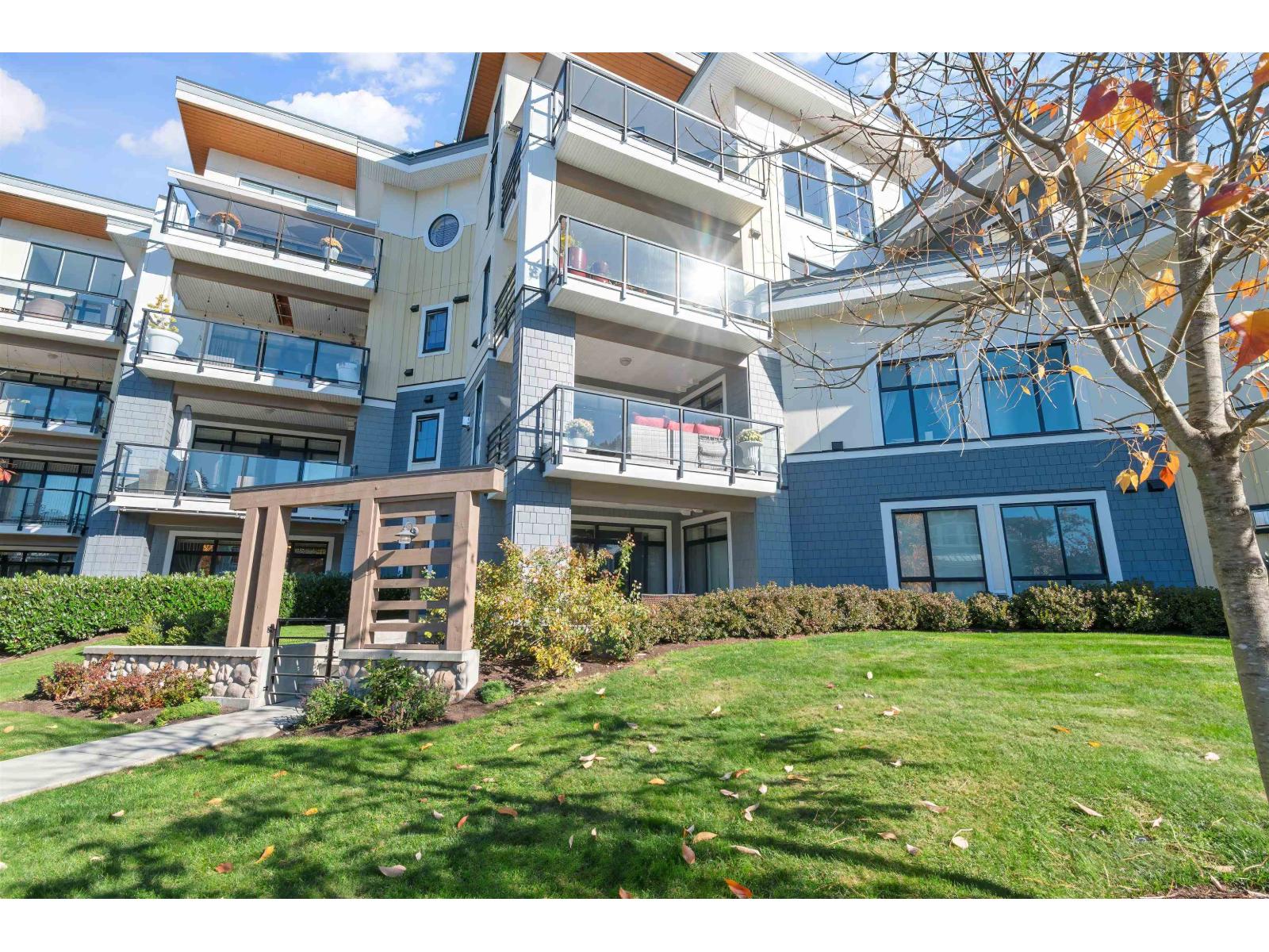 205 5384 TYEE LANE, Garrison Crossing